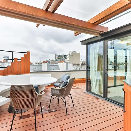 Apartment Exclusive Multi Purpose Space With Large Terrace *