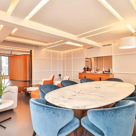 Apartment Exclusive Multi Purpose Space With Large Terrace *